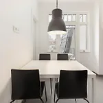 Appartement Family Next To Tivoli Park